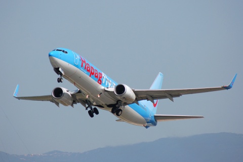 D-AHFA - 737-8K5(WL) - Hapagfly - CFU - 23-06-2007b