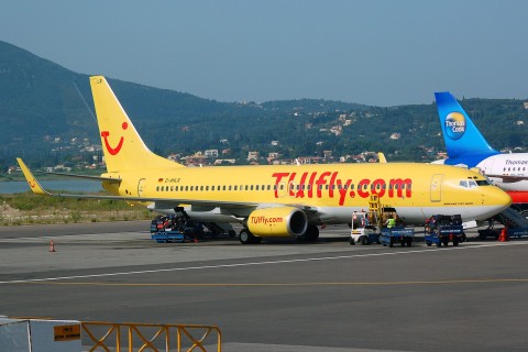 D-AHLR - 737-8K5(WL) - TUIfly - CFU - 23-06-2007