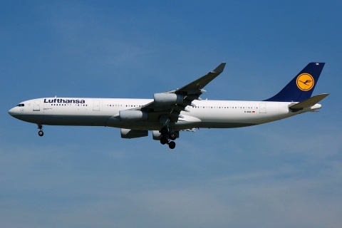 D-AIGK - A340-311 - Lufthansa - FRA - 21-05-2007