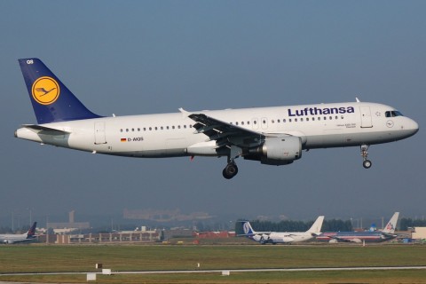 D-AIQS - A320-211 - Lufthansa - BRU - 06-10-2007