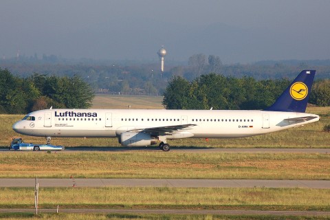 D-AIRK - A321-131 - Lufthansa - BUD - 28-08-2007