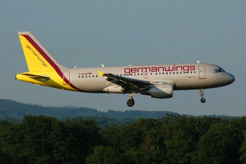 D-AKNH - A319-112 - Germanwings - CGN - 18-05-2007
