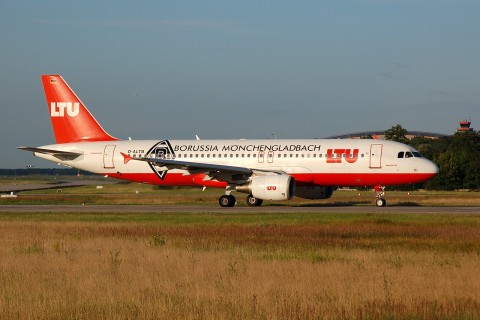 D-ALTB - A320-214 - LTU International Airways - FRA - 07-07-2007