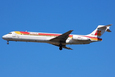 EC-EZS - MD-87 - Iberia - MAD - 09-10-2007