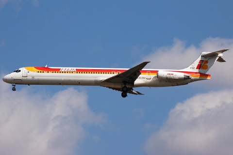 EC-FOZ - MD-88 - Iberia - MAD - 08-10-2007