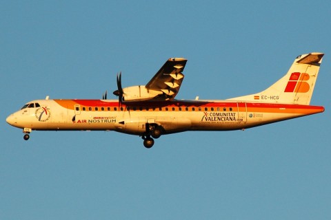 EC-HCG - ATR 72-500 (72-212A) - Iberia Regional - MAD - 09-10-2007b