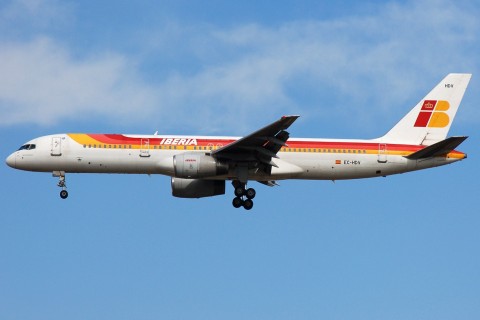 EC-HDV - 757-256 - Iberia - MAD - 07-10-2007