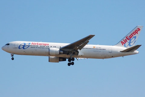 EC-HPU - 767-3Q8(ER) - Air Europa - MAD - 08-10-2007