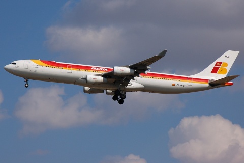EC-HQF - A340-313 - Iberia - MAD - 08-10-2007