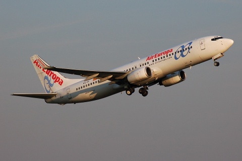 EC-III - 737-86Q(WL) - Air Europa - ORY - 09-04-2007b