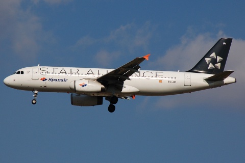 EC-IPI - A320-232 - Spanair - MAD - 08-10-2007