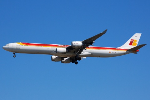 EC-IZY - A340-642 - Iberia - MAD - 09-10-2007