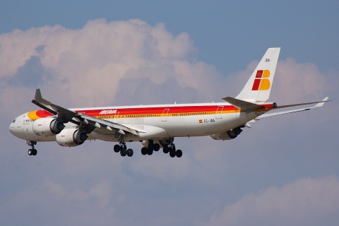 EC-JBA - A340-642 - Iberia - MAD - 08-10-2007