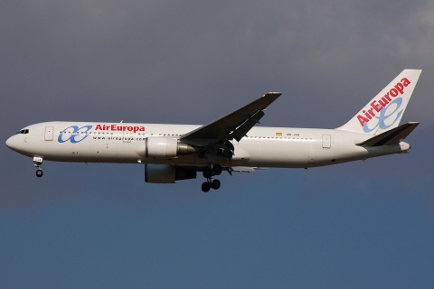 EC-JJJ - 767-328(ER) - Air Europa - MAD - 08-10-2007