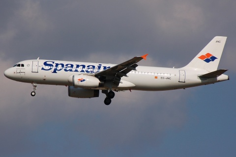 EC-JNC - A320-232 - Spanair - MAD - 08-10-2007
