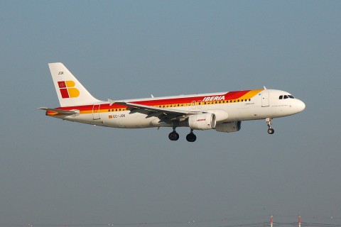 EC-JSK - A320-214 - Iberia - ORY - 09-04-2007