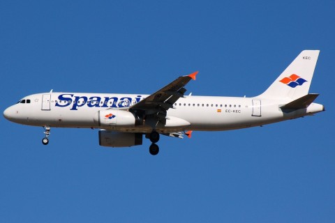 EC-KEC - A320-232 - Spanair - MAD - 09-10-2007