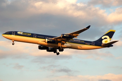 EC-KHU - A340-312 - Air Comet - MAD - 08-10-2007