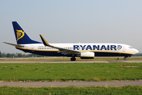 EI-DCO - 737-8AS(WL) - Ryanair - BGY - 25-09-2007b
