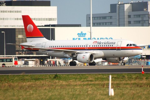 EI-DFP - A319-112 - Meridiana - AMS - 10-03-2007