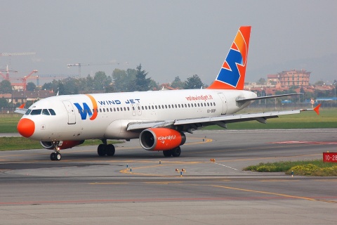 EI-DOP - A320-232 - Windjet - BGY - 25-09-2007