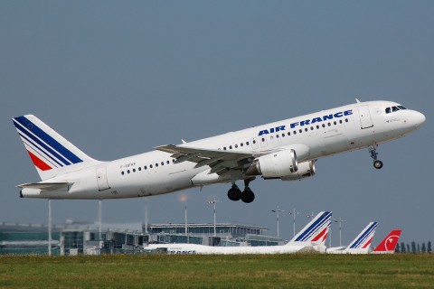 F-GFKF - A320-111 - Air France - CDG - 04-08-2007