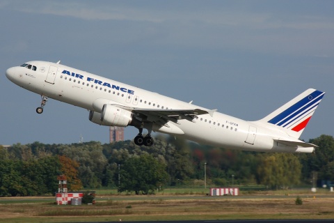 F-GFKM - A320-211 - Air France - TXL - 30-09-2007