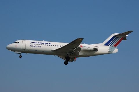 F-GLIU - Fokker 70 - Air France - LIL - 16-04-2007