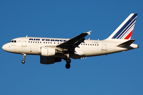 F-GUGA - A318-111 - Air France - MAD - 09-10-2007