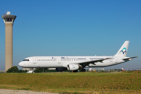 F-GYAP - A321-111 - Air Mediterranee - CDG - 05-08-2007