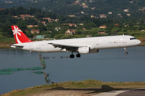 F-GYAR - A321-111 - Air Mediterranee - CFU - 24-06-2007