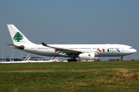 F-OMEC - A330-243 - MEA _ Middle East Airlines - CDG - 04-08-2007