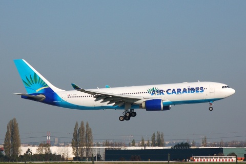 F-OPTP - A330-223 - Air Caraibes - ORY - 09-04-2007
