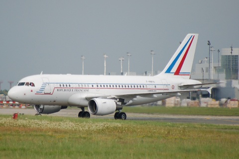 F-RBFA - A319-115(CJ) - French Air Force-Armee de lAir - BRU - 21-06-2007