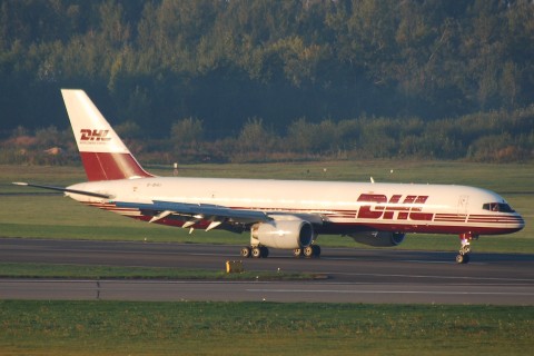 G-BIKI - 757-236 - DHL Air - WAW - 20-09-2007