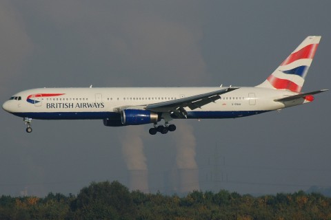G-BNWA - 767-336(ER) - British Airways - DUS - 05-10-2007