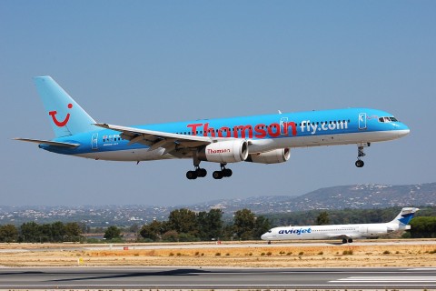 G-BYAI - 757-204 - Thomsonfly - FAO - 02-09-2007