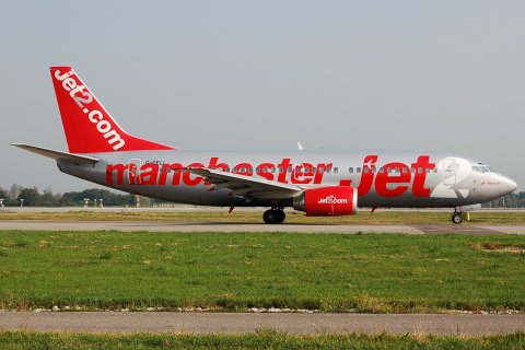 G-CELI - 737-330 - Jet2 - BGY - 25-09-2007c