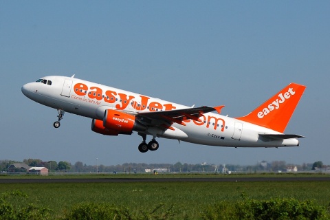 G-EZAV - A319-111 - easyJet - AMS - 21-04-2007