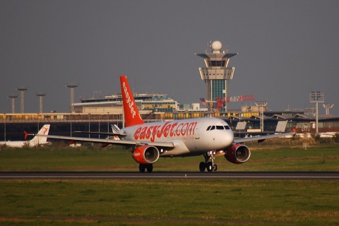 G-EZEC - A319-111 - easyJet - ORY - 09-04-2007