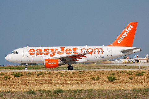 G-EZEU - A319-111 - easyJet - FAO - 02-09-2007