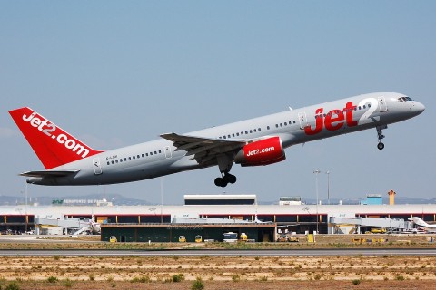 G-LSAI - 757-21B - Jet2 - FAO - 01-09-2007