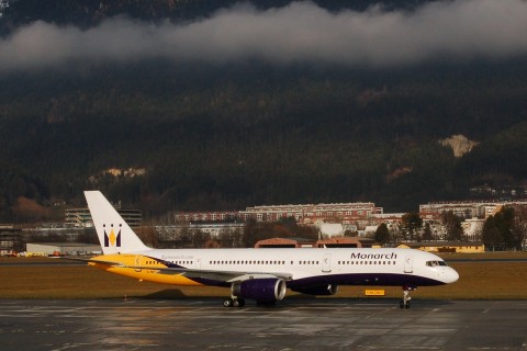 G-MOND - 757-2T7 - Monarch Airlines - INN - 06-01-2007b