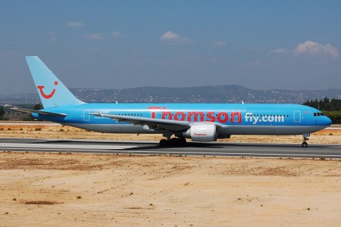 G-OBYI - 767-304(ER) - Thomsonfly - FAO - 31-08-2007c