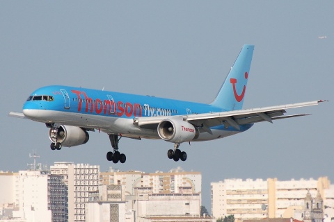 G-OOBA - 757-28A - Thomson Fly - FAO - 02-09-2007