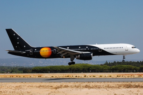 G-ZAPU - 757-2Y0 - Titan Airways - FAO - 03-09-2007