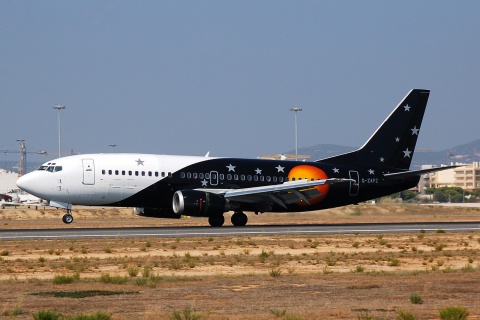 G-ZAPZ - 737-33AF - Titan Airways - FAO - 30-08-2007b