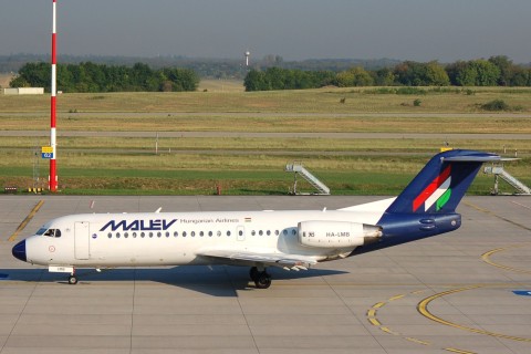 HA-LMB - Fokker 70 - Malev Hungarian Airlines - BUD - 28-08-2007