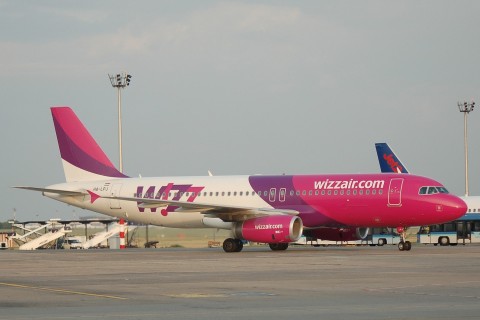 HA-LPJ - A320-232 - Wizz Air - BUD - 28-08-2007