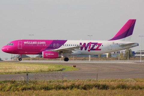 HA-LPM - A320-232 - Wizz Air - CRL - 21-09-2007